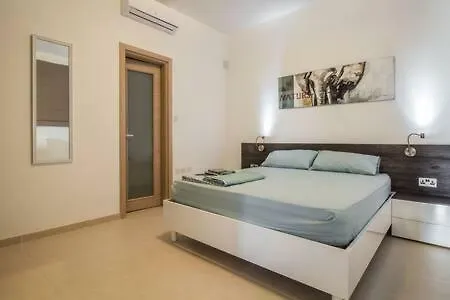 Apartment Ocean Gardens, B3